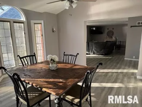 Dining - 30384 Cypress Ln, Girard, IL 62640 photo 2 of 4