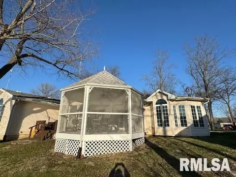Exterior - 30384 Cypress Ln, Girard, IL 62640 photo 5 of 10