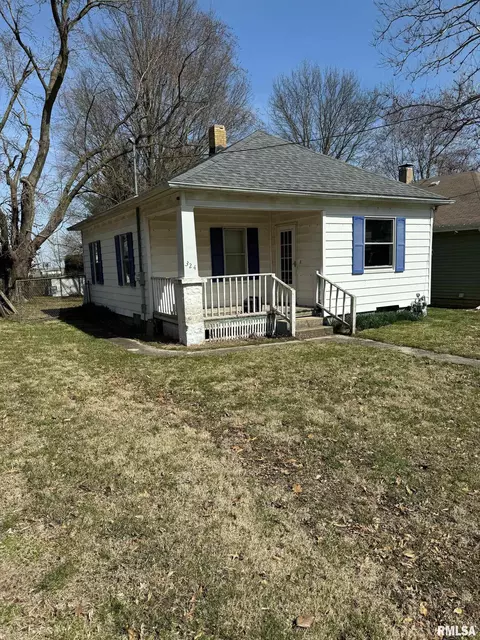 324 Interurban St, Auburn, IL 62615