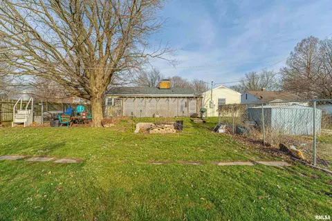 109 Logan St, Emden, IL 62635 photo 22