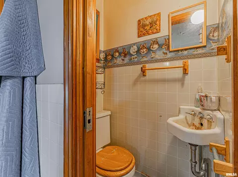 109 Logan St, Emden, IL 62635 photo 6