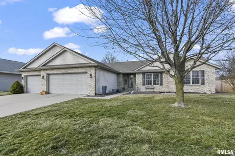 5301 Crane Dr, Springfield, IL 62711 photo 3