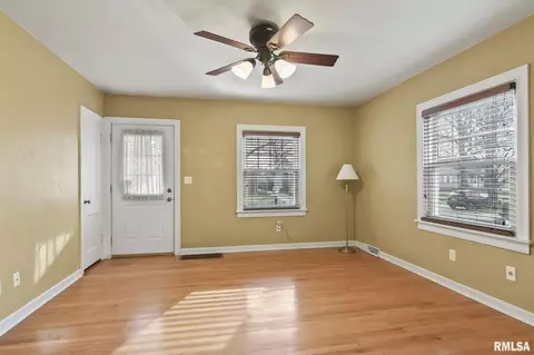 2117 Marland St, Springfield, IL 62702 photo 5