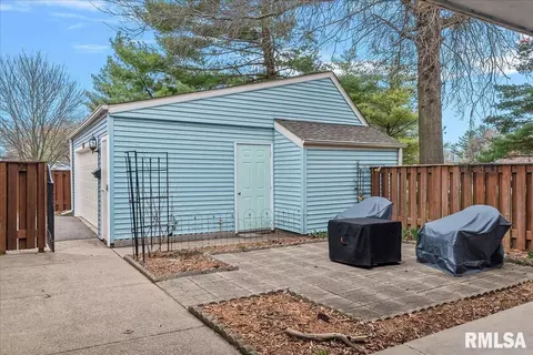 69 Country Pl, Springfield, IL 62703 photo 5