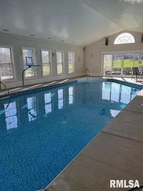 Exterior - 3408 Embassy Dr, Springfield, IL 62711 photo 10 of 10