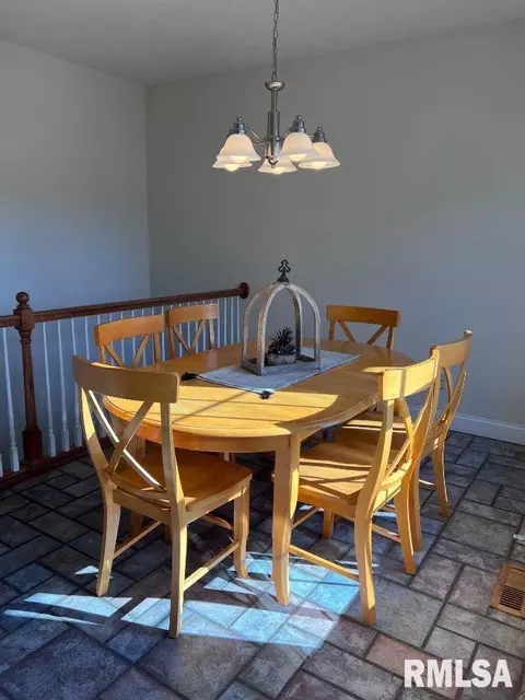 Dining - 3408 Embassy Dr, Springfield, IL 62711 photo 1 of 3