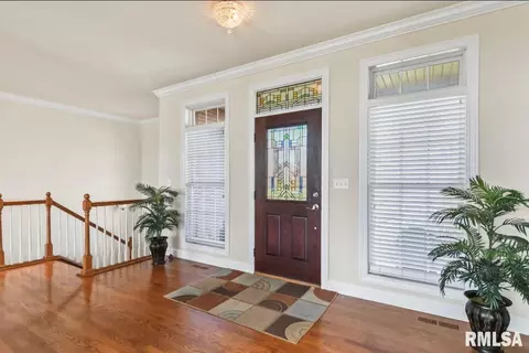 Entry Way - 3408 Embassy Dr, Springfield, IL 62711 photo 1 of 3
