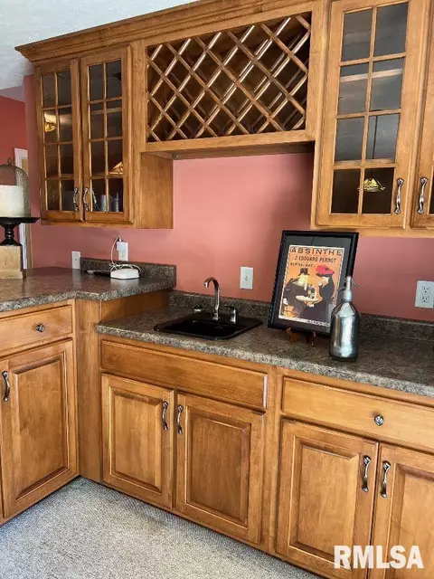 Kitchen - 3408 Embassy Dr, Springfield, IL 62711 photo 3 of 6
