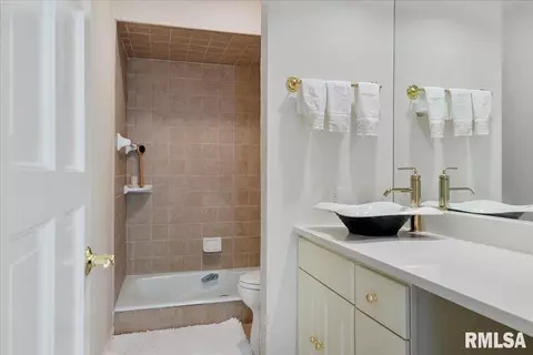 13 Red Bud Ln, Springfield, IL 62712 photo 34