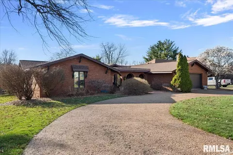 13 Red Bud Ln, Springfield, IL 62712 photo 2
