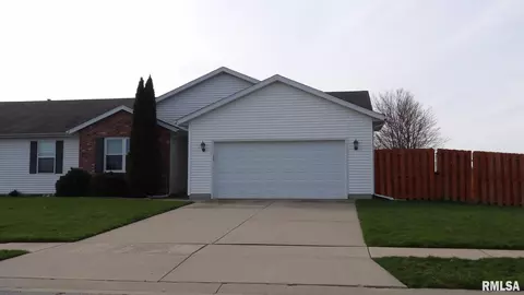 4800 Savoy Dr, Springfield, IL 62711
