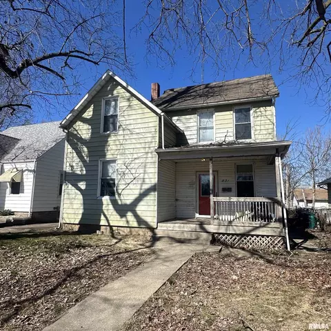831 Percy Ave, Springfield, IL 62702