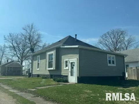 901 W Rich St, Taylorville, IL 62568