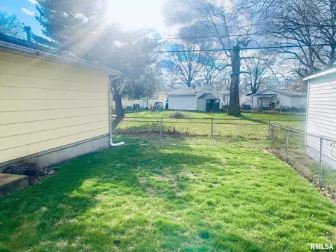 1721 N 19th St, Springfield, IL 62702 photo 15