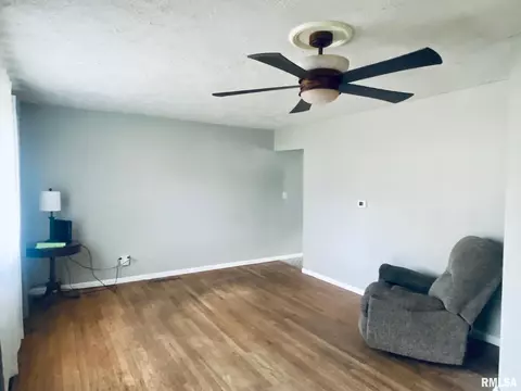 1721 N 19th St, Springfield, IL 62702 photo 3