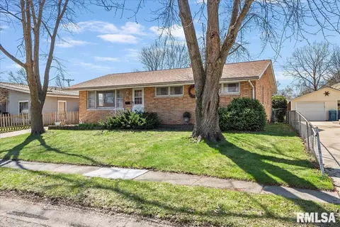 33 Glen Aire Dr, Springfield, IL 62703 photo 2