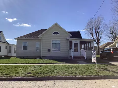 129 S Main St, Winchester, IL 62694