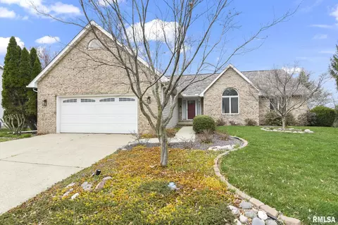 821 High Pointe Dr, Springfield, IL 62702 photo 3