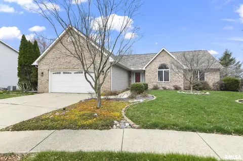 821 High Pointe Dr, Springfield, IL 62702 photo 2