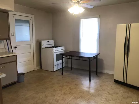 3237 Carman Ave, Springfield, IL 62703 photo 8