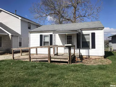 3237 Carman Ave, Springfield, IL 62703 photo 2