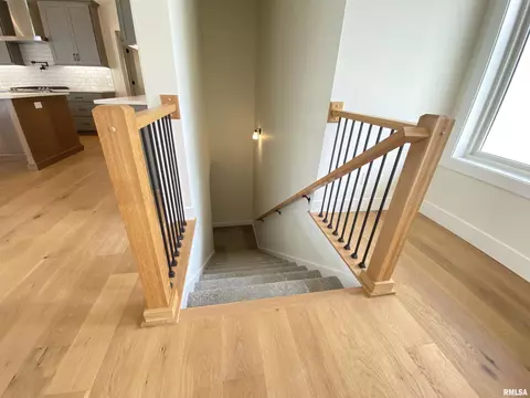 Entry Way - 1601 Hoechester Rd, Springfield, IL 62712 photo 3 of 3