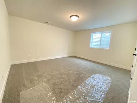 Bedroom - 1601 Hoechester Rd, Springfield, IL 62712 photo 6 of 7