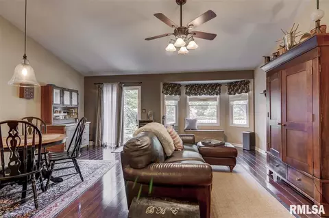 3205 Sequoia Dr, Springfield, IL 62712 photo 13