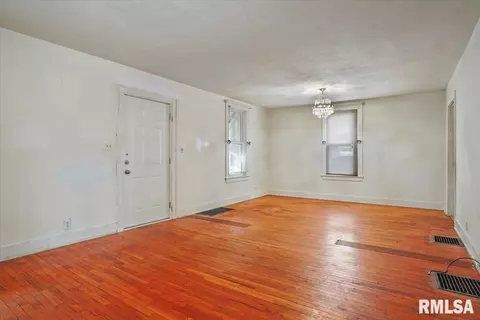 Other - 3252 S 4th St, Springfield, IL 62703 photo 2 of 8