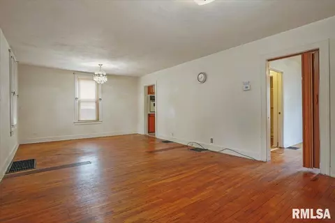 Entry Way - 3252 S 4th St, Springfield, IL 62703 photo 1 of 5