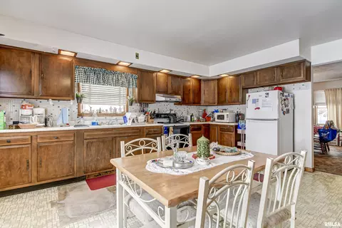 2 Richards Ln, Springfield, IL 62702 photo 18
