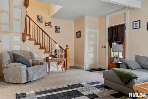 837 N 8th St, Springfield, IL 62702 photo 6