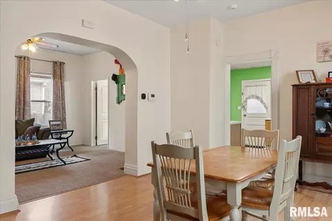 837 N 8th St, Springfield, IL 62702 photo 7