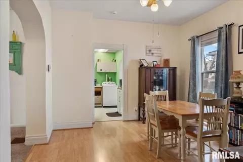 837 N 8th St, Springfield, IL 62702 photo 8