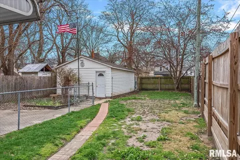 837 N 8th St, Springfield, IL 62702 photo 35