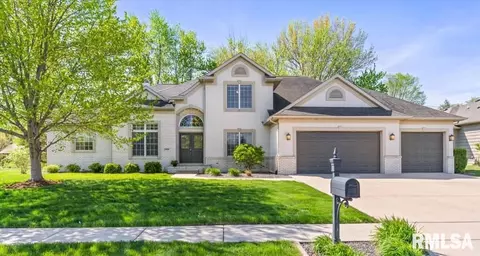 2304 W Laurel St, Springfield, IL 62704