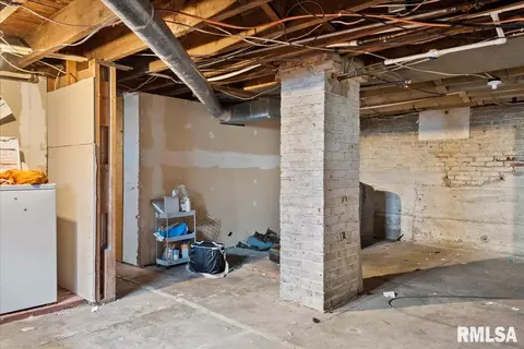 Other - 702 W Miller St, Springfield, IL 62702 photo 6 of 10