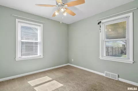 2213 S Spring St, Springfield, IL 62704 photo 18