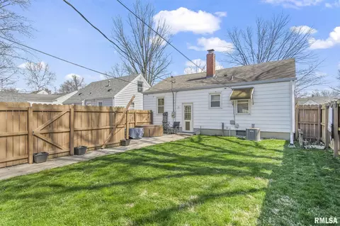 2213 S Spring St, Springfield, IL 62704 photo 24