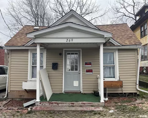 269 N Seminary St, Galesburg, IL 61401
