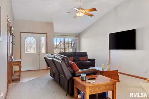 4166 Highbury Dr, Springfield, IL 62711 photo 2