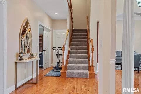 Entry Way - 2608 Kipling Dr, Springfield, IL 62711 photo 4 of 11