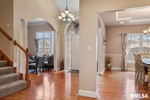 Entry Way - 2608 Kipling Dr, Springfield, IL 62711 photo 1 of 11