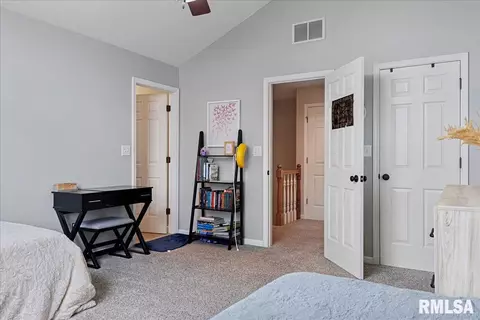 Bedroom - 2608 Kipling Dr, Springfield, IL 62711 photo 5 of 9