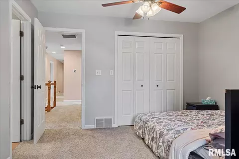 Bedroom - 2608 Kipling Dr, Springfield, IL 62711 photo 8 of 9