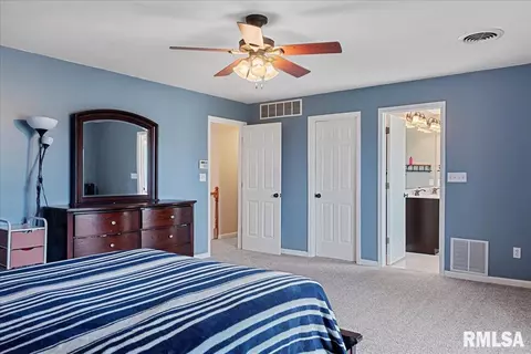 Bedroom - 2608 Kipling Dr, Springfield, IL 62711 photo 4 of 9