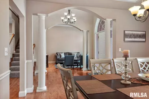 Entry Way - 2608 Kipling Dr, Springfield, IL 62711 photo 6 of 11