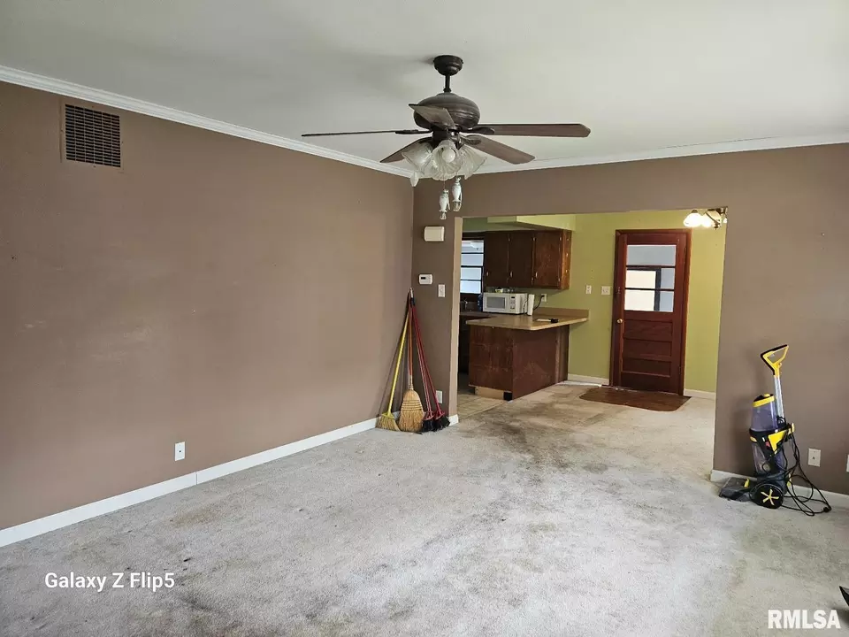 202 W Cherry St, Carlinville, IL 62626 22 Photos Movoto