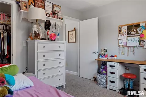 Bedroom - 808 Wythe Rd, Springfield, IL 62704 photo 7 of 13