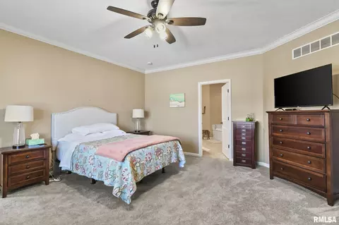Bedroom - 6209 Winterberry Ln, Springfield, IL 62712 photo 3 of 9